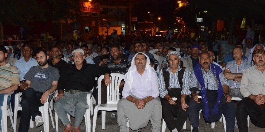 Siverekliler, demokrasi nöbetinin 13. gününde meydanları doldurdu