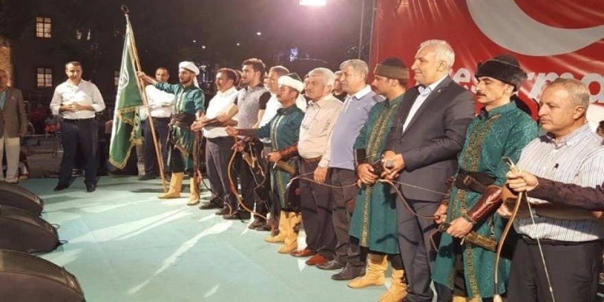 Yeşilyurt Alpler Kulübü Okçuları milli irade nöbetinde