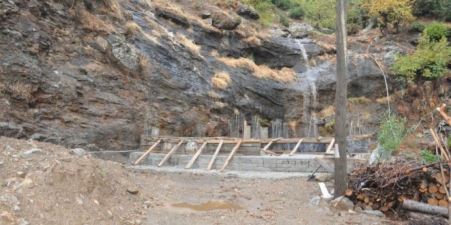 Reis talimat verdi, yarım kalan konak tamamlandı