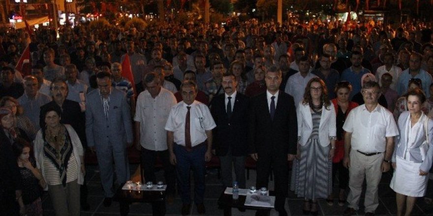 Çanakkale’de ’Demokrasi ve Milli Birlik Mitingi’