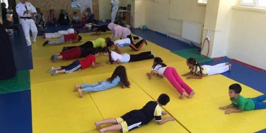 Karaman’da yaz spor okulları judo eğitimleri devam ediyor