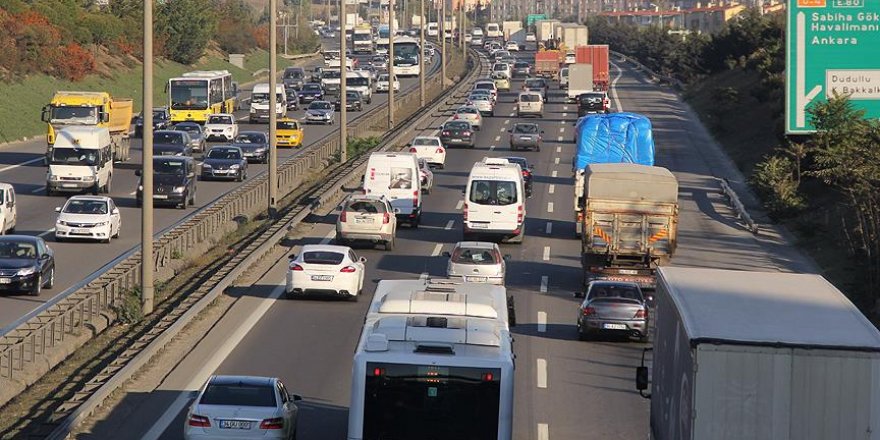 Köprü ve otoyollar saniyede 40 lira kazandırdı