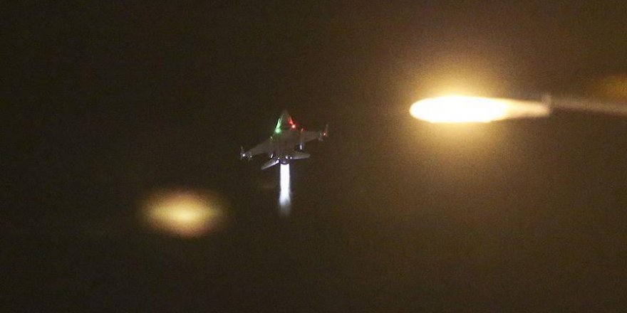 Darbeciler F-16'lara 20'den fazla yakıt ikmali yapmış