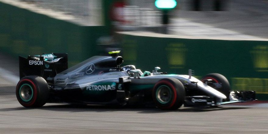 Almanya'da pole pozisyonu Rosberg'in