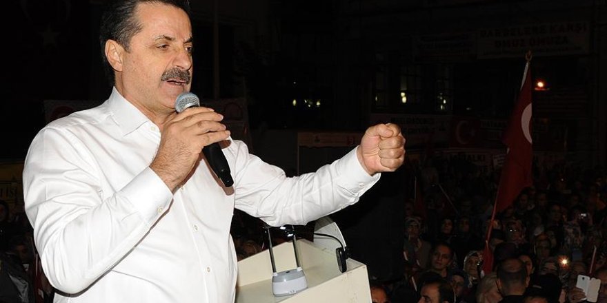 'Utanmadan, sıkılmadan ben Batı'nın hizmetindeyim diyor'