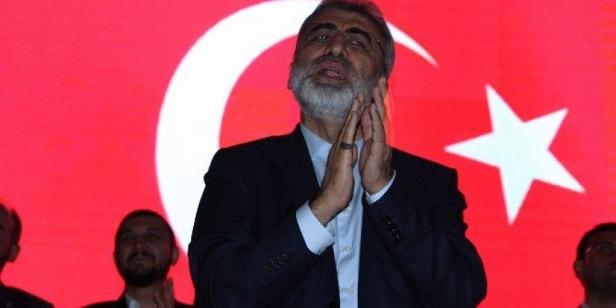Taner Yıldız: “15 Temmuz gençlerimizin tankların karşısında durduğu gündür”