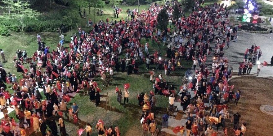 Başakşehir, milli irade için yürüdü