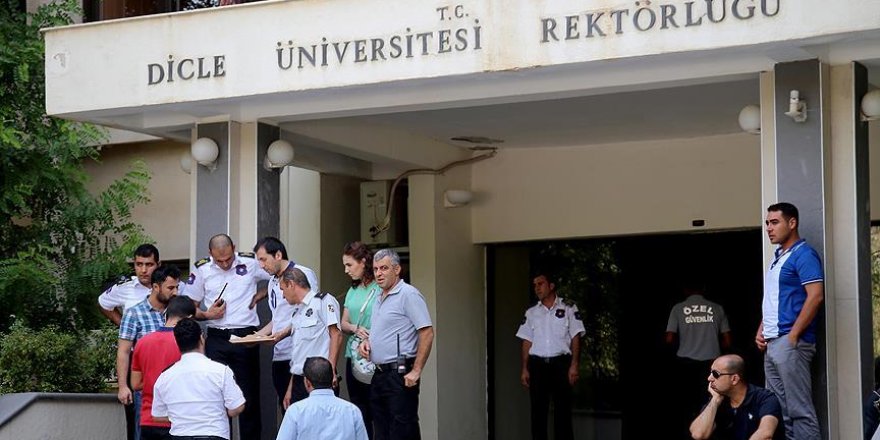 DÜ rektör yardımcıları Eyigün ve Sır'ın da aralarında bulunduğu 6 kişi tutuklandı