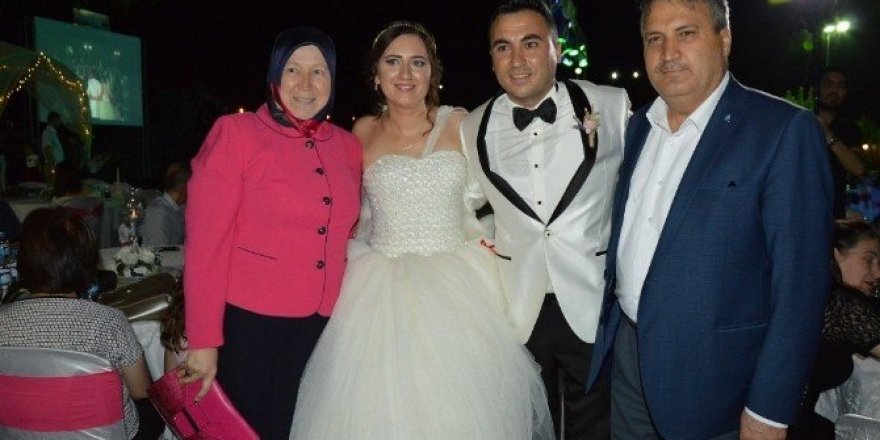 Başkan Çerçi Akhisar’da nikah kıydı