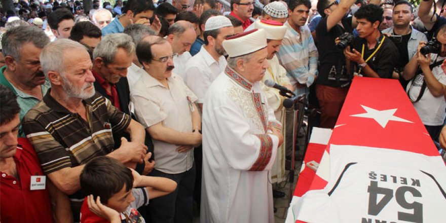 Sakarya şehidini uğurladı
