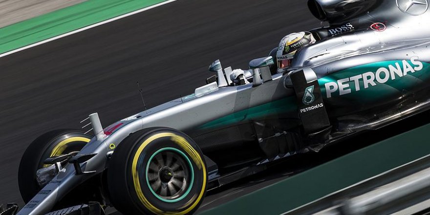 Hamilton'dan peş peşe 4. zafer