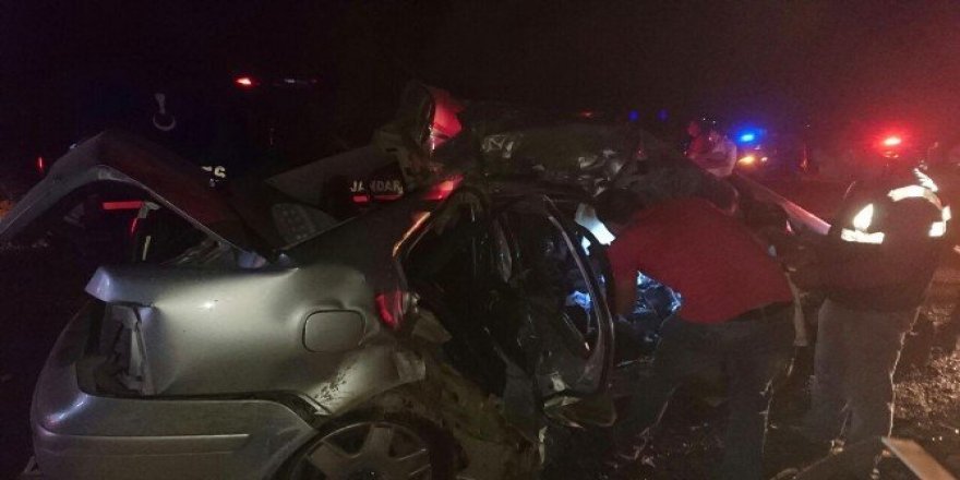 Afyonkarahisar’da feci kaza: 4 ölü, 1 yaralı