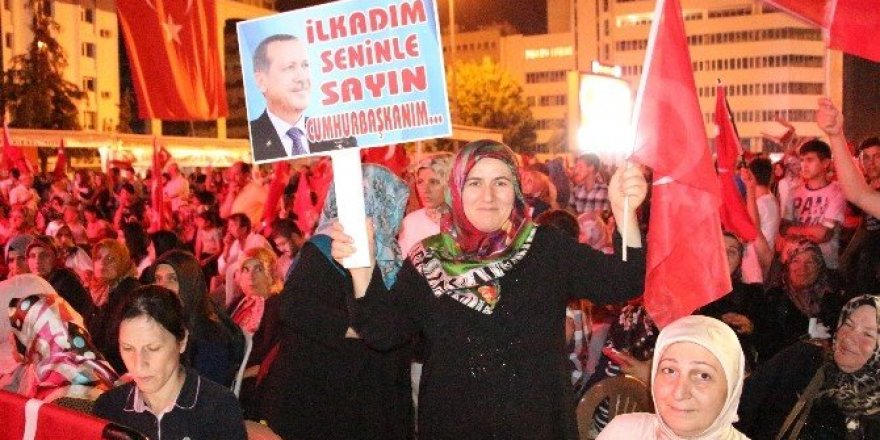 Demokrasi nöbetinde 17’inci gün