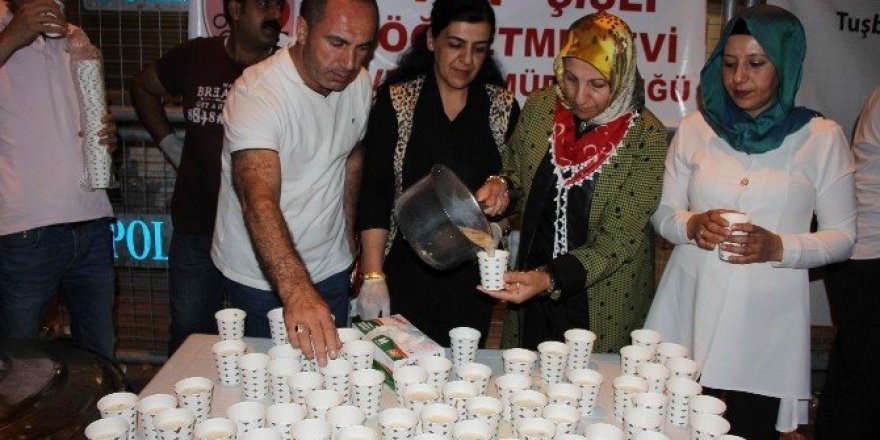 Van-Şişli Öğretmenevi’nden demokrasi nöbeti tutanlara ikram