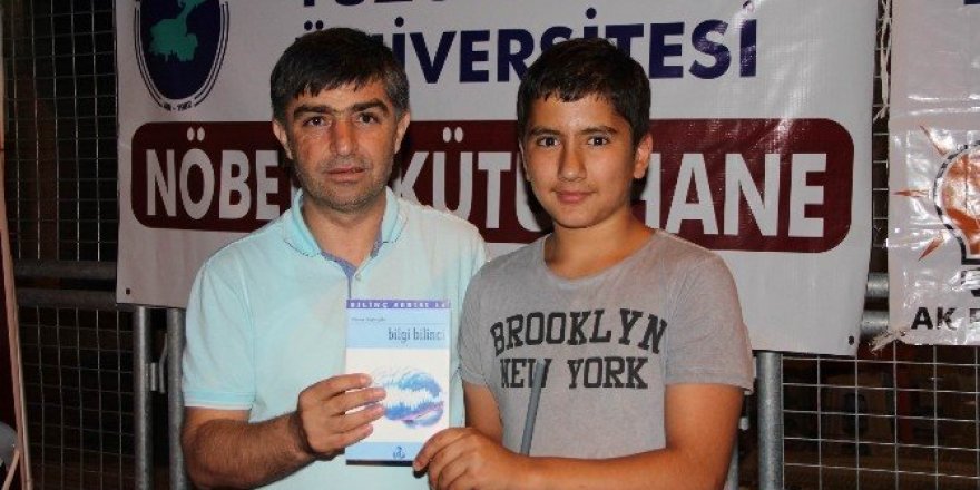 YYÜ, beşyol meydanında nöbetçi kütüphane açtı