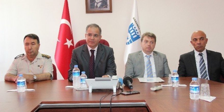 Vali Tapsız: "Terör örgütüne mensup olanlara merhamet edilmeyecek"