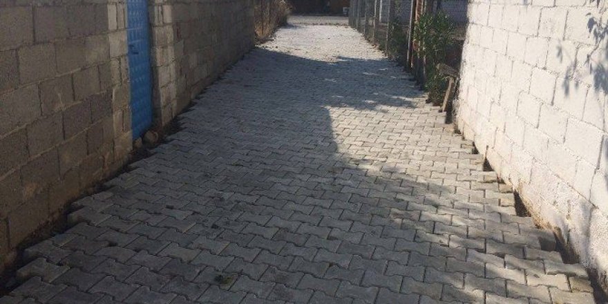 Tahtacı Mahallesi’nde parke taş işleri devam ediyor
