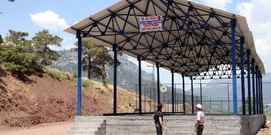 Büyükşehir Belediyesi destek veriyor, çiftçinin yüzü gülüyor