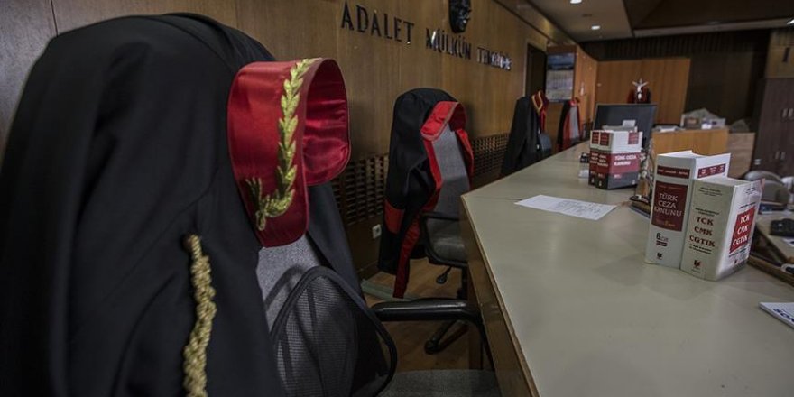 FETÖ'cü 51 hakim ve savcı firarda