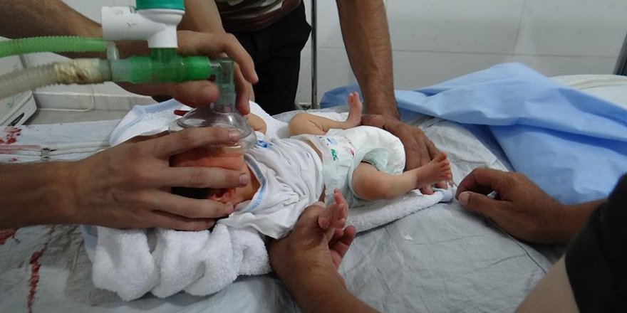 Esed güçleri bebekleri 'klor gazı'yla vurdu