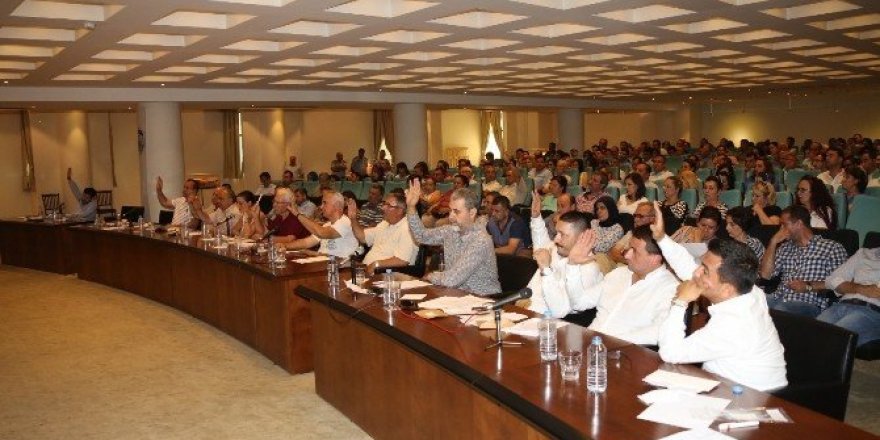 Selçuk Belediye meclisinden darbeye karşı ortak bildiri