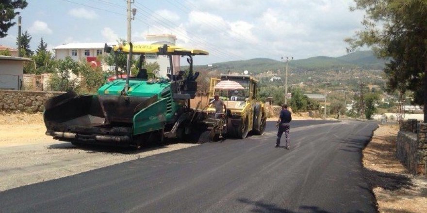 Türkler-Akdam arasına sıcak asfalt