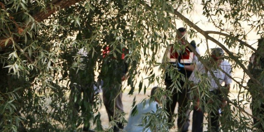Başkent’te dereye atılmış erkek cesedi bulundu