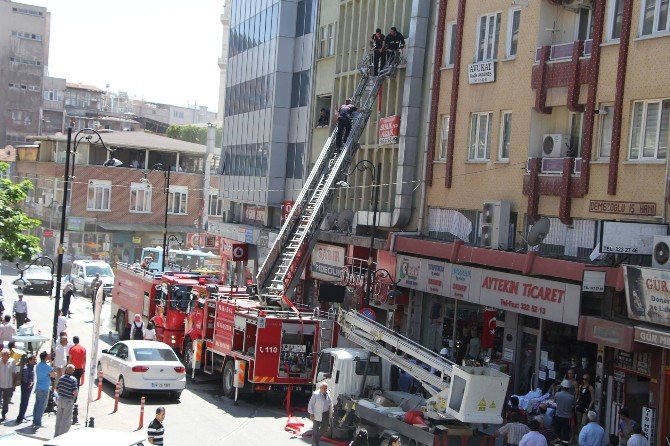 Malatya’da yangın korkuttu