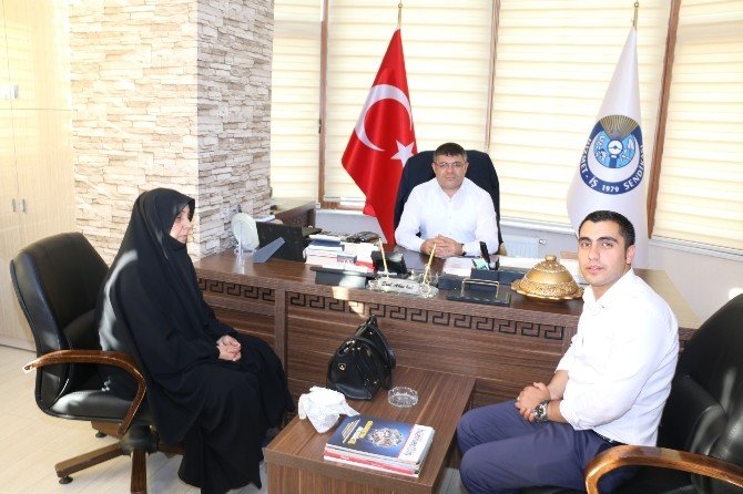 Hizmet iş sendikası, acılı aileye 25 bin lira yardım yaptı
