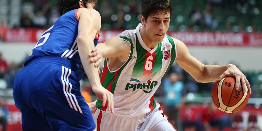 Anadolu Efes'ten Samet Geyik'i transfer etti