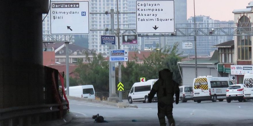İstanbul'da şüpheli paketler fünye ile patlatıldı