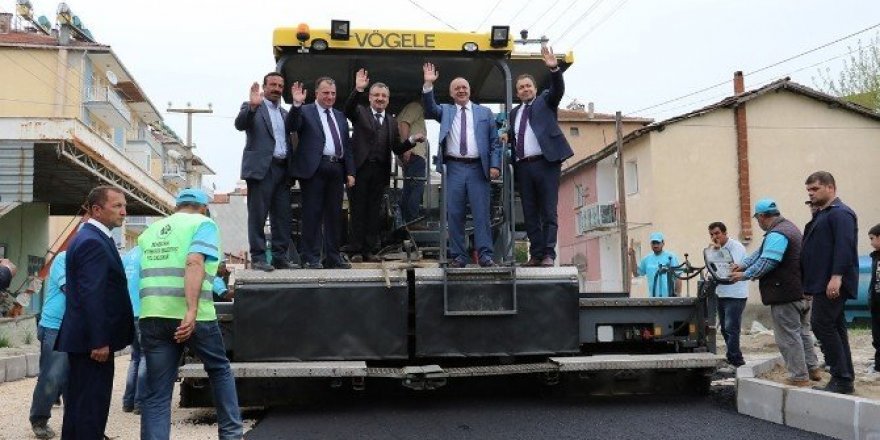 Manisa Büyükşehir’den 60 günde bin 500 kilometre asfalt