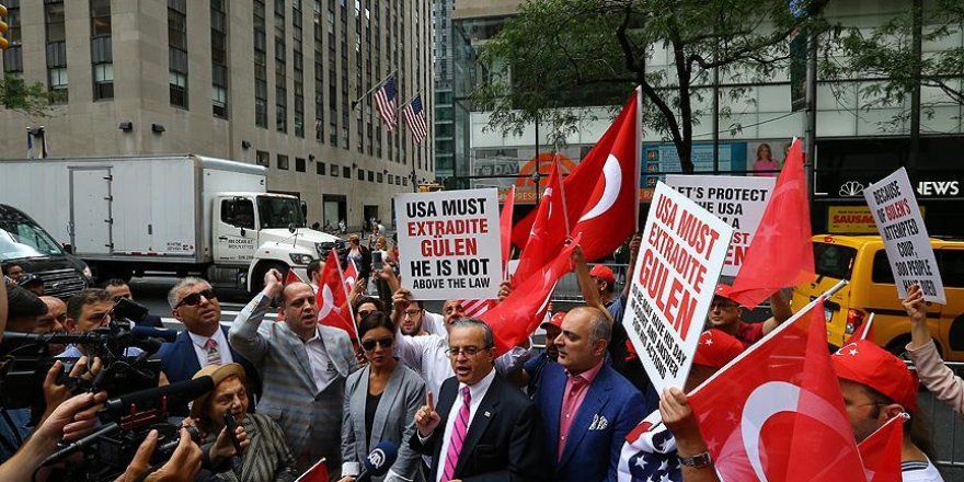Darbe girişimiyle ilgili asılsız haber yapan NBC protesto edildi