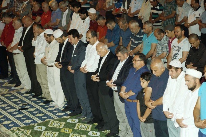 Samsun sabah namazında kıyamdaydı
