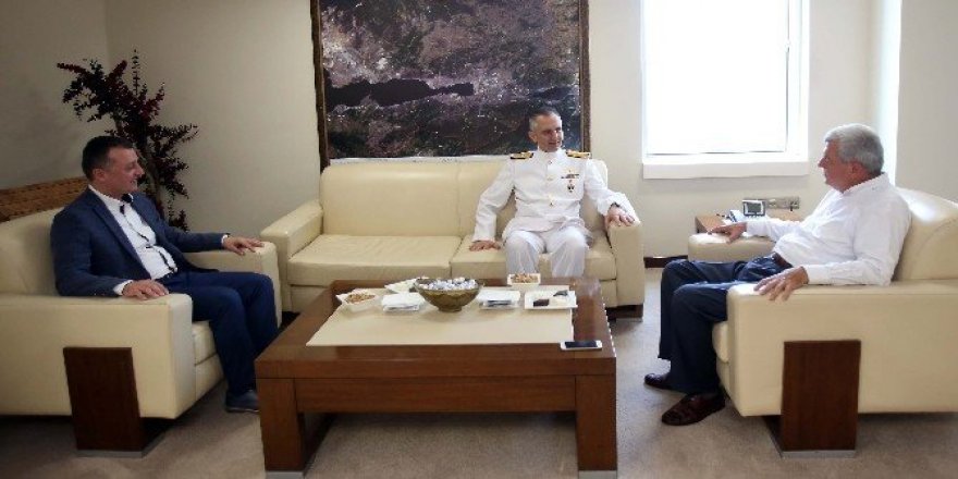 Tuğamiral Tok, Başkan Karaosmanoğlu’nu ziyaret etti