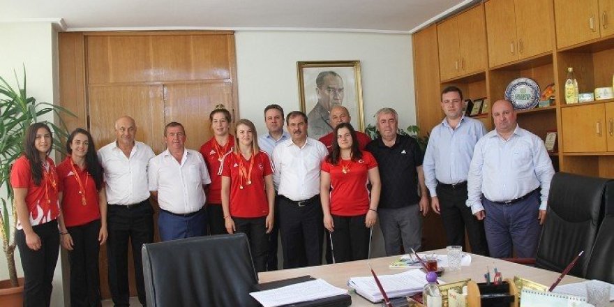 4 Edirneli güreşçi Rio’da Türkiye’yi temsil edecek