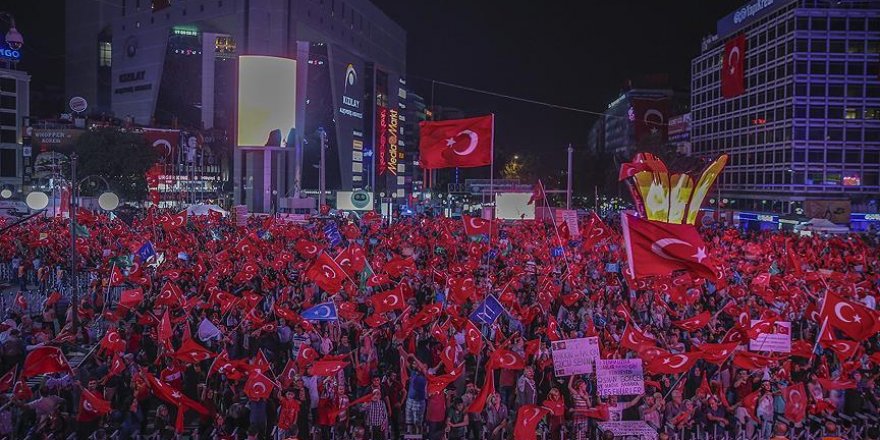 Ankara Valiliği'nden Yenikapı mitingine destek için Kızılay'a davet