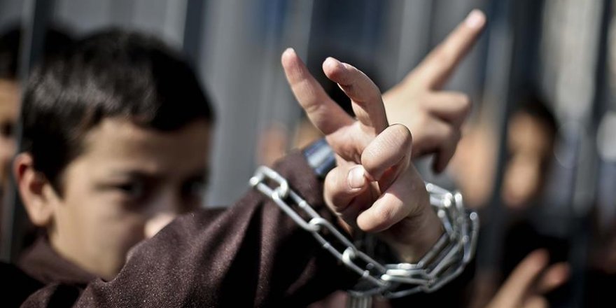 İsrail 10 ayda 2 bin 320 Filistinli çocuğu gözaltına aldı