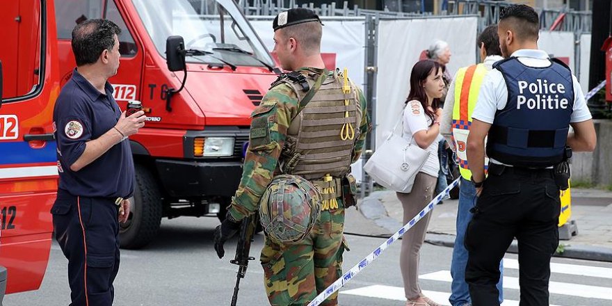 Belçika'da polise palalı saldırı