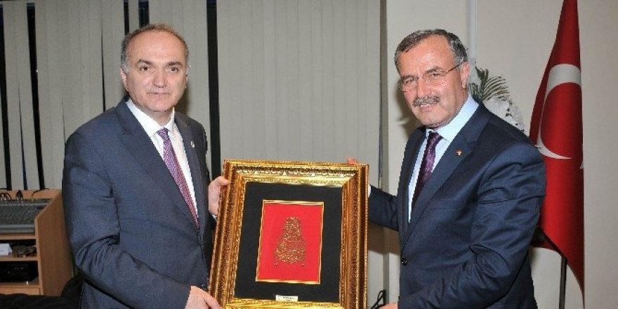 "Üretimin ve sanayicinin üzerindeki yükü kaldıracağız"