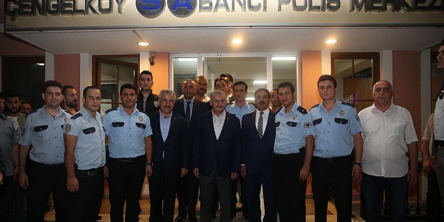 'Dünya demokrasi tarihine adlarını yazdırdılar'