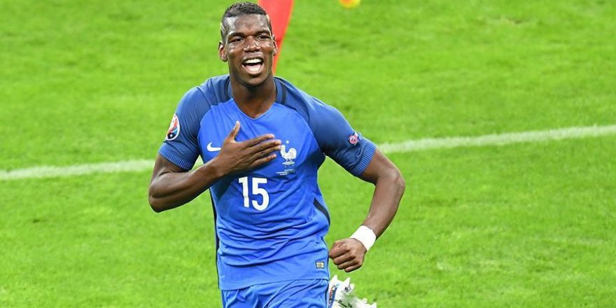 Pogba Manchester United yolunda