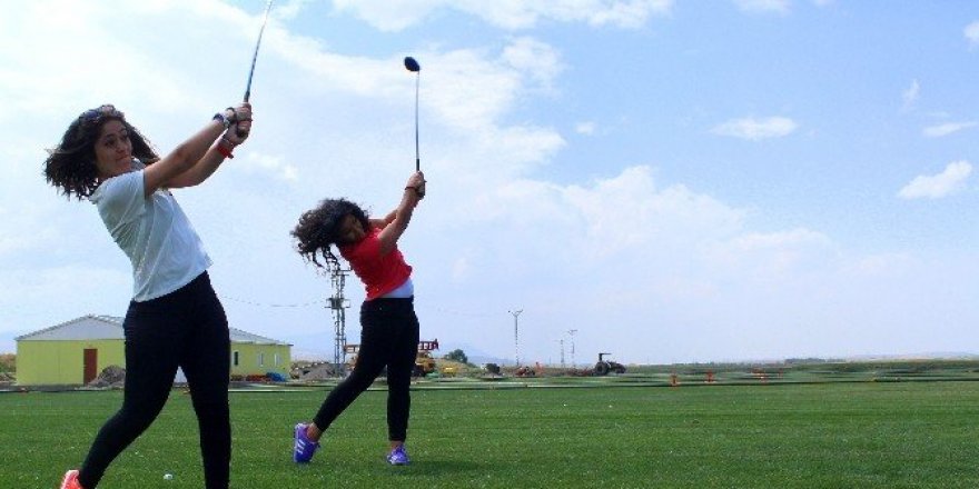Erzurum yaylasından golf antrenörlüğüne