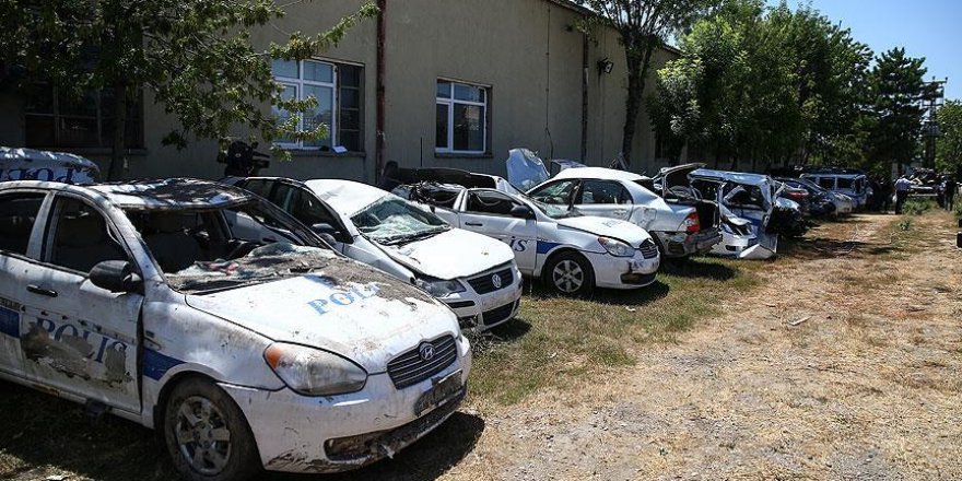 Ankara'da 55 polis aracı ağır hasar aldı