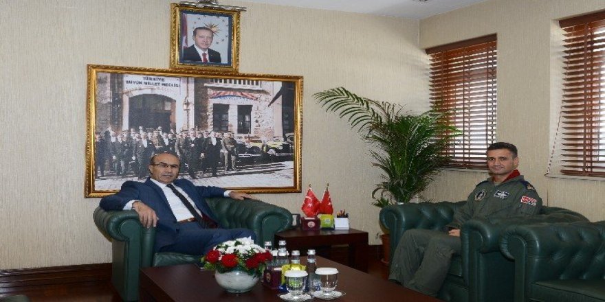 İncirlik 10. Tanker Üs Komutanı İsmail Günaydın, Vali Demirtaş’ı ziyaret etti