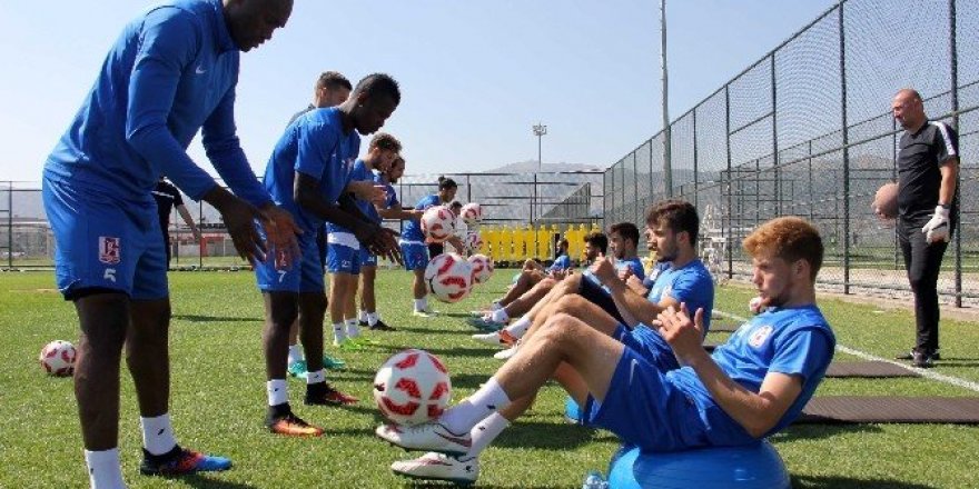 Balıkesirspor’un, Afyonkarahisar’daki kamp çalışmaları devam ediyor