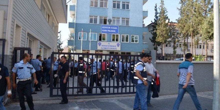 Kırıkhan’da 32 kişi gözaltına alındı