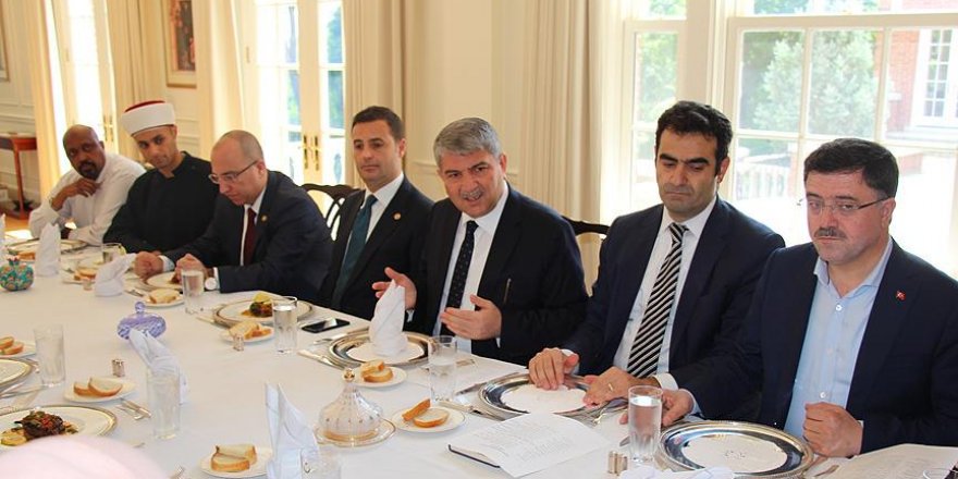TBMM heyeti Kanada basınına FETÖ’yü anlattı