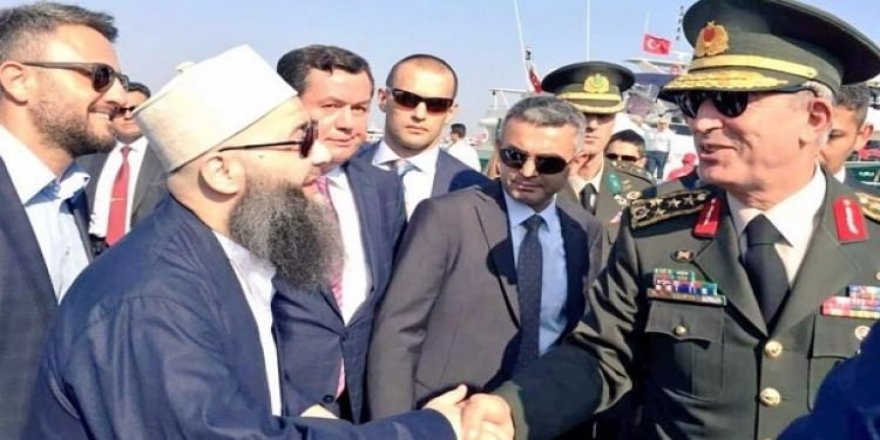 Cübbeli'den Hulusi Akar fotoğrafına açıklama