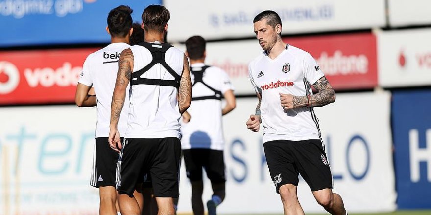 Beşiktaş'ta Sosa affedildi